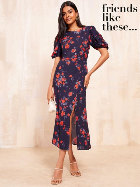 Friends Like These Navy Blue Ruched Short Sleeve Midi Dress (E80020) | € 35
