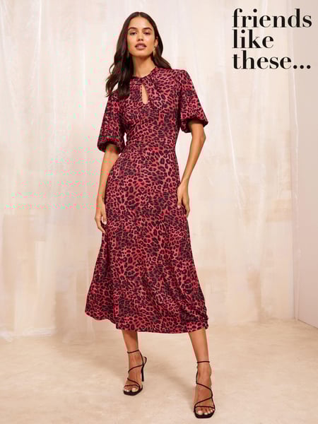 Friends Like These Red Petite ITY Twist Front Keyhole Midi Dress (E80030) | € 70