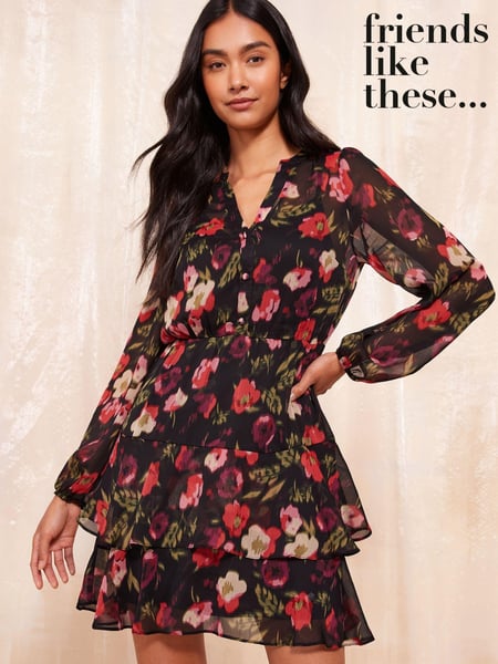 Friends Like These Black Petite Long Sleeve Printed Chiffon Mini Dress (E80032) | € 76