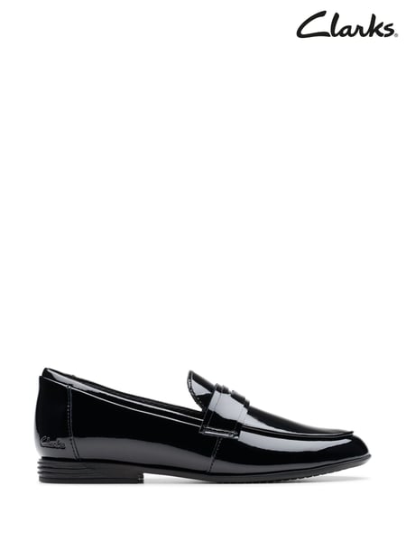 Clarks Black Standard Fit (F) Finja Bright Patent Loafer School Shoes (E81631) | € 66 - € 69