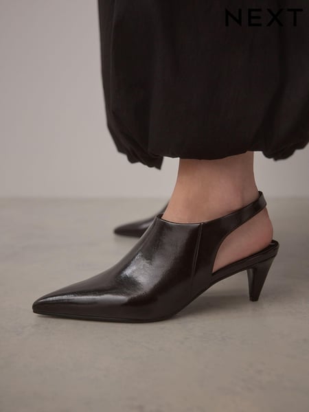 Chocolate Brown Standard Fit Forever Comfort® Point Toe Sling Back High Cut Heels (E85125) | € 55