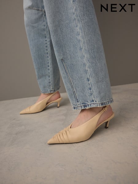 Buttermilk Yellow Standard Fit Forever Comfort® Point Toe Ruched Slingback Heels (E85141) | € 55