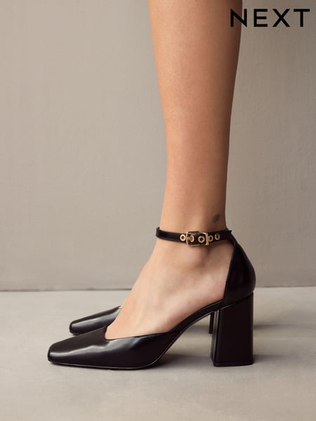 Black Standard Fit Forever Comfort® Square Toe Block Heels (E85150) | € 52