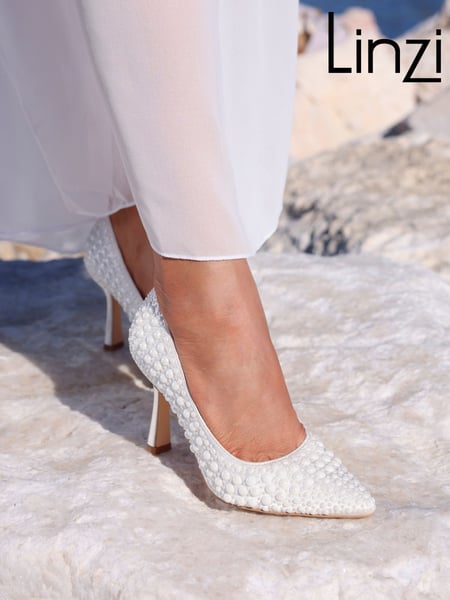 Linzi Ivory Bridal Dreaming Pearl Embellished Stiletto Pointed Court Heels (E85968) | € 72
