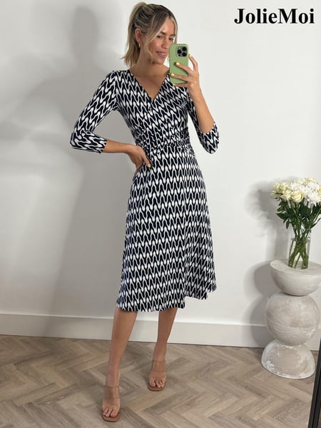 Jolie Moi Blue Geometric Fit & Flare Jersey Dress (E91812) | € 94