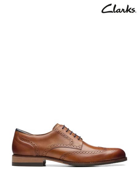 Clarks Natural Wide Fit (H) British Craft Arlo Lace Shoes (E92165) | € 148