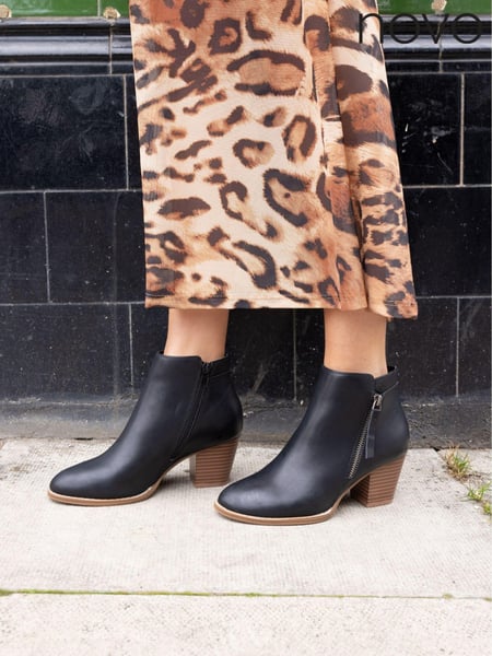 Novo Black Regular Fit Lovida Zip Block Heel Boots (E94018) | € 62
