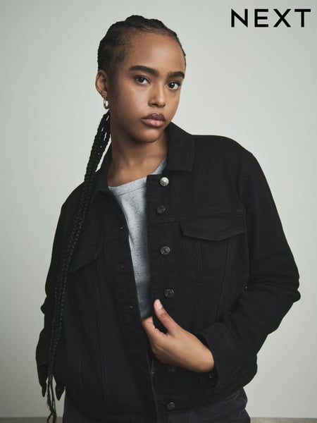 Schwarz - Fuller Bust Fitted Denim Jacket (E96566) | 51 €