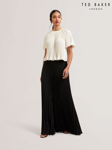 Ted Baker Black Haryx-Pleated Wide Leg Crepe Trousers (F04577) | € 248