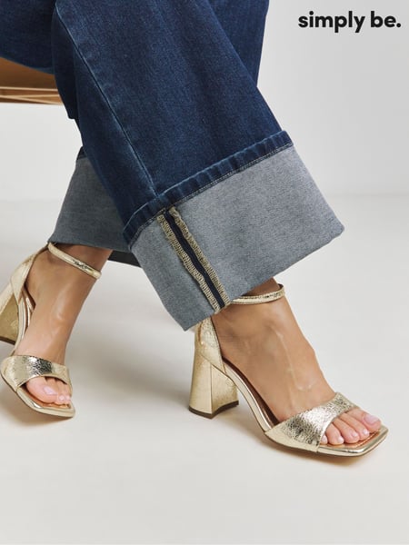 Simply Be Gold Barely There Block heel Sandals In Extra Wide Fit (F05937) | € 56