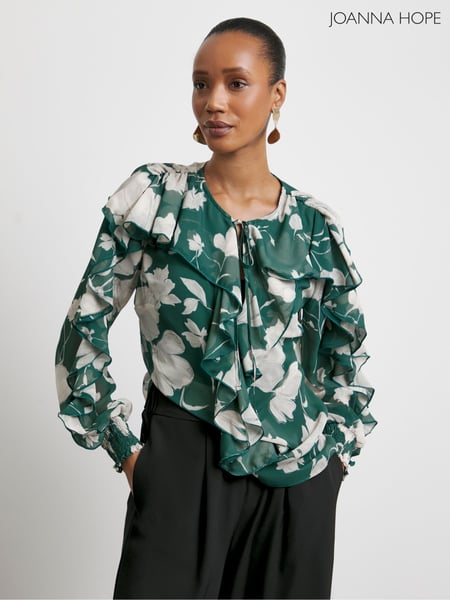 Joanna Hope Green Crinkle Chiffon Romantic Ruffle Blouse (F18802) | € 92