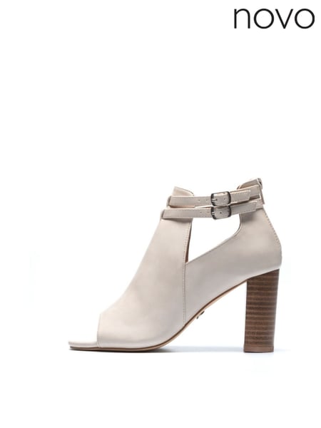 Novo Cream Fontana Buckle Detail Block Heel Sandals (F19544) | € 56