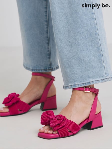 Simply Be Pink Double Bow Low Block Heels In Wide Fit (F35597) | € 58
