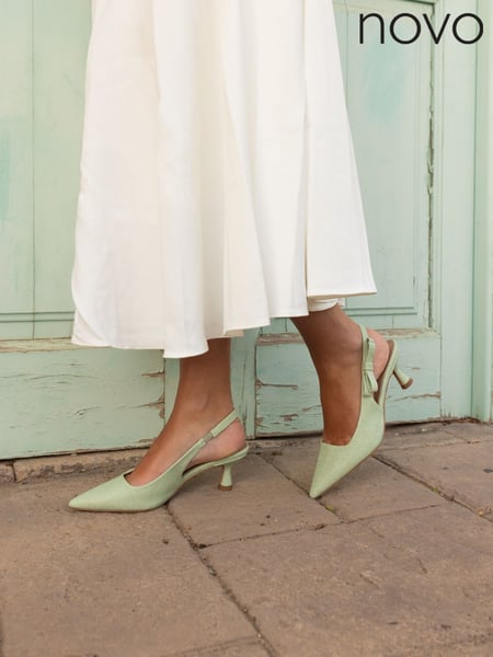 Novo Green Indi Bow Low Heel Point Slingback Courts (F43989) | € 59