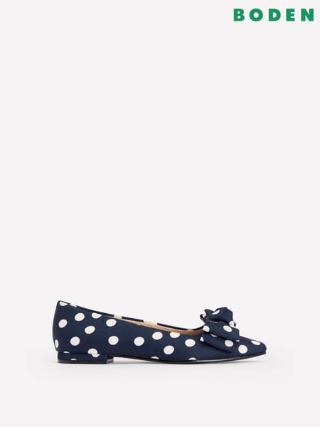 Boden Blue Chisel Toe Ballet Flats (F45860) | € 197
