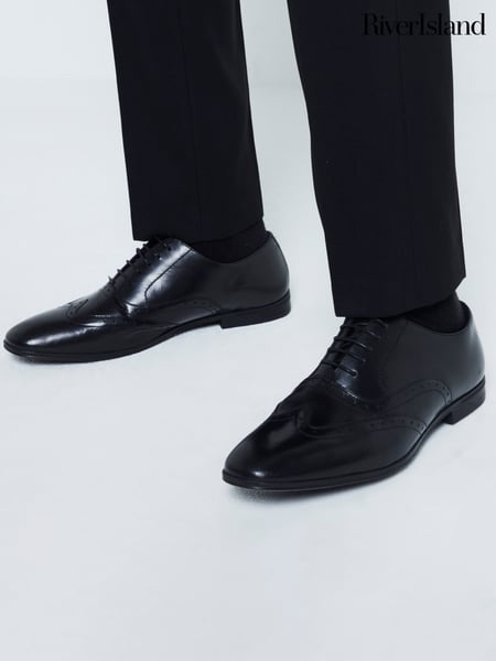 River Island Black Wide Fit Brogues Shoes (F54027) | € 70