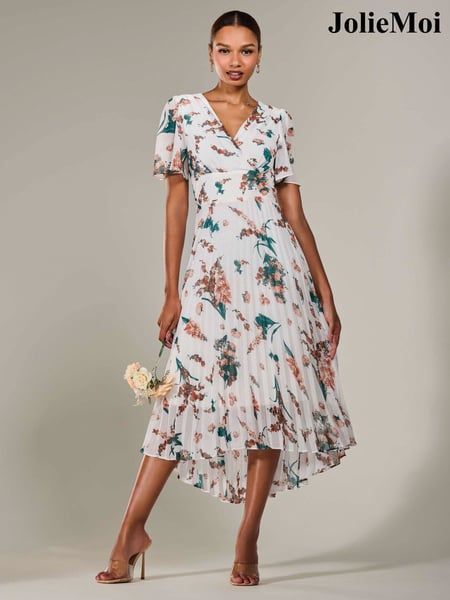 Jolie Moi Natural Angel Sleeve Pleated Chiffon Maxi Dress (F62181) | € 117