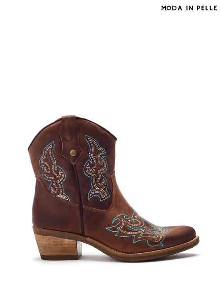 Moda in Pelle Olearia Feature Stitch Detailed Ankle Length Leather Western Brown Boots (F63601) | € 248
