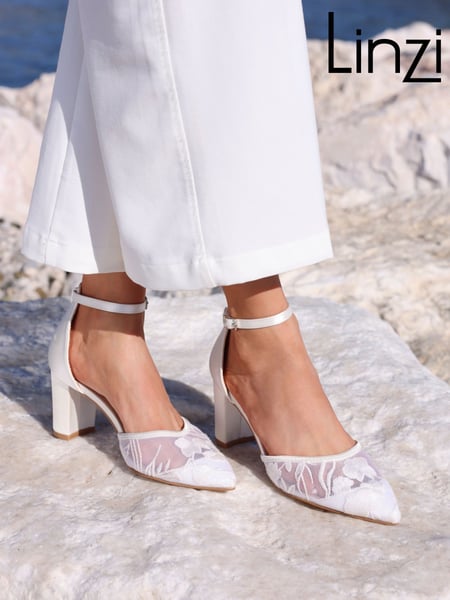 Linzi Cream Essence Floral Lace Court Heels (F64289) | € 75
