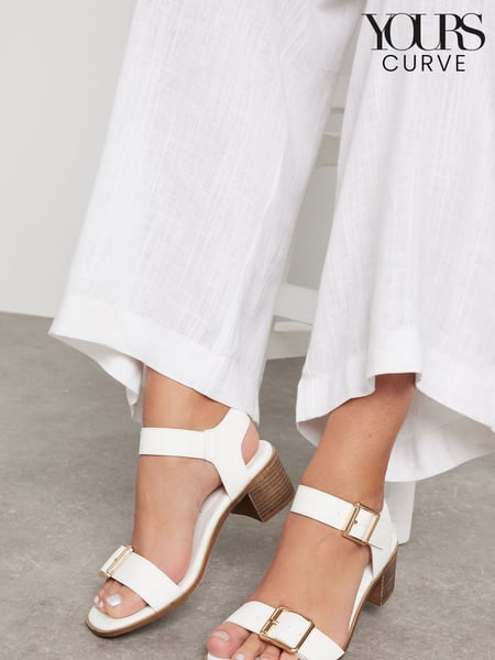 Yours Curve White Extra Wide Fit Wide Fit Flatform Gem Sandals (F97023) | € 58