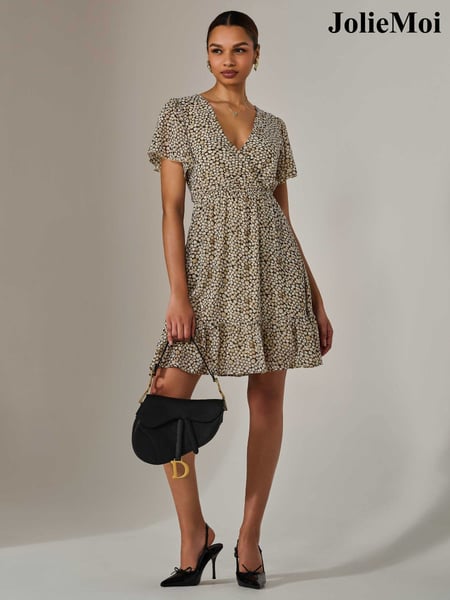 Jolie Moi Cream Chiffon Short Sleeve Tie Waist Mini Dress (H16807) | € 94
