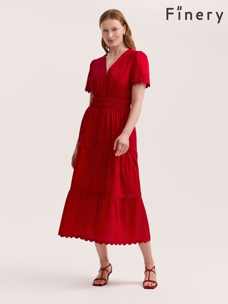 Finery Red Wren Cotton Ric Rac Detail Tiered Midi Dress (H27783) | € 92