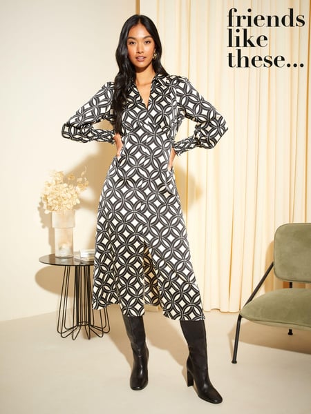 Friends Like These Black/White Empire V Neck Collared Long Sleeve Midi Dress (K07569) | € 14