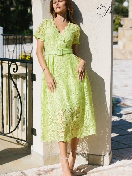 Lipsy Green Premium V Neck Belted Lace Short Puff Sleeve Midi Dress (K26266) | € 91