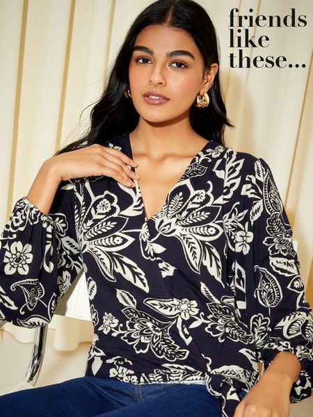 Friends Like These Blue Paisley Long Sleeve Jersey Wrap Top (K52211) | € 10