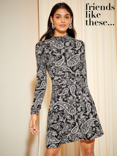 Friends Like These Black Paisley Fit And Flare Round Neck 3/4 Sleeve Dress (K68148) | € 11