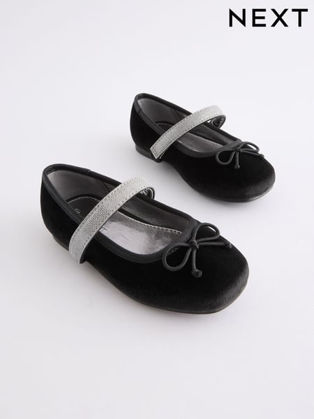 Black Velvet Ballet Occasion Shoes (K72345) | € 19 - € 21