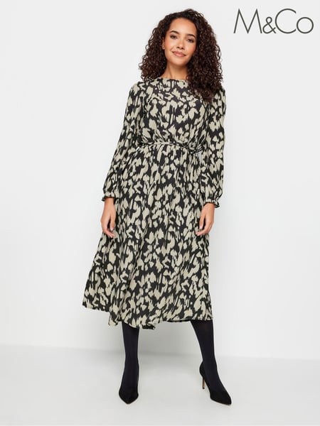 M&Co Black Long Sleeve Smock Dress (K77569) | € 15