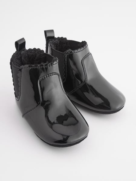 Black Patent Chelsea Baby Boots (0-24mths) (M35850) | € 2
