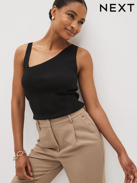 Black Asymmetric Neck Knit Vest (M67817) | € 18