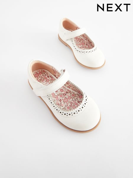 White Leather Mary Jane Touch fastening Brogues (N04768) | € 20 - € 24