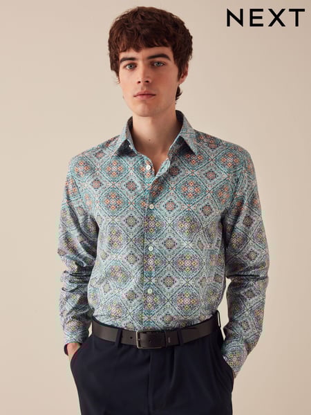 Green/Burgundy Red Geometric Regular Fit Printed Trimmed Shirt (N07525) | € 11