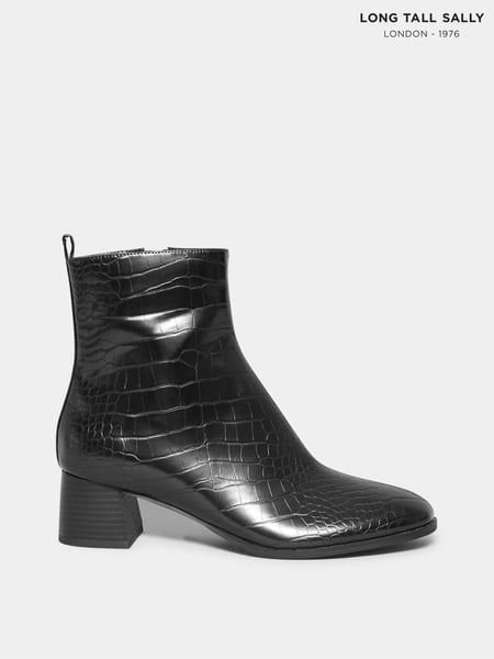Long Tall Sally Black Block Heel Boots (N09987) | € 18