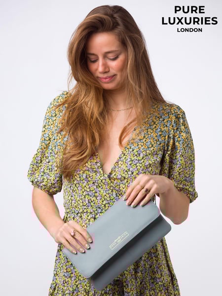 Pure Luxuries London Golders Leather Clutch Bag (N39519) | € 69