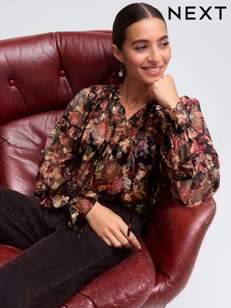 Red/Black Floral Print Metallic Ruffle Tie Neck Long Sleeve Blouse (N54625) | € 27