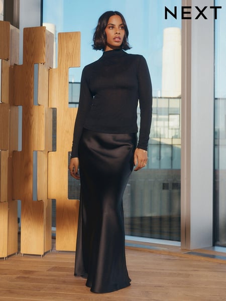 Black Tailored Satin Midi Skirt (N61056) | € 17