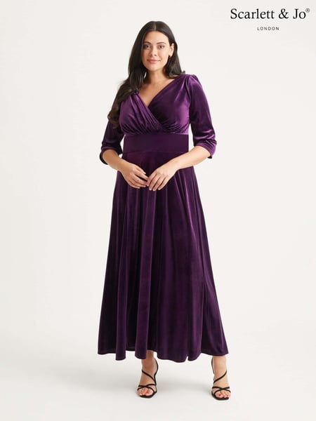 Scarlett & Jo Purple Verity Velvet Maxi Gown (N64375) | € 187