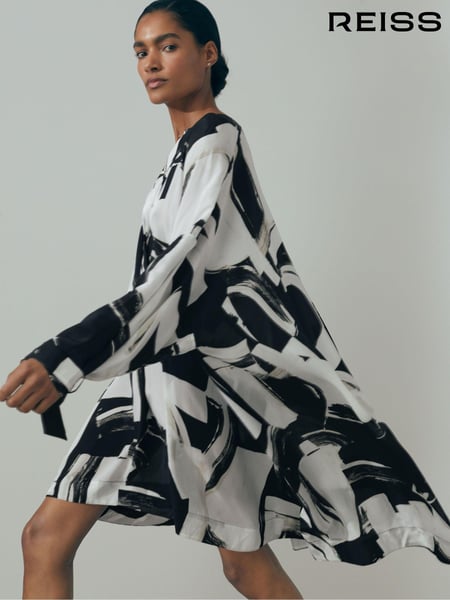 Reiss White/Black Lara Italian Cape Sleeve Mini Dress (N71509) | € 772
