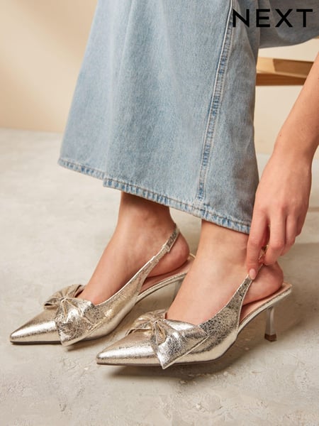 Gold Standard Fit Forever Comfort® Bow Slingback Kitten Heels (N73929) | € 57