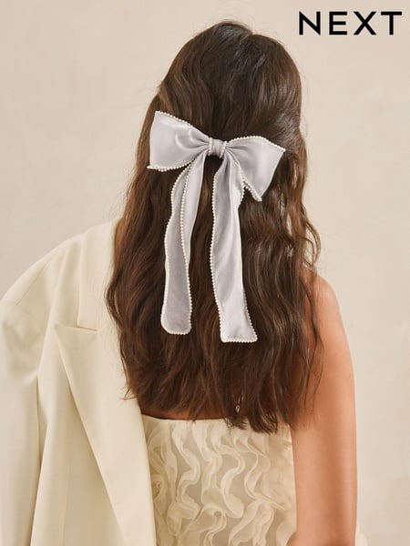 Silver Tone Pearl Bow Clip (N97700) | € 14
