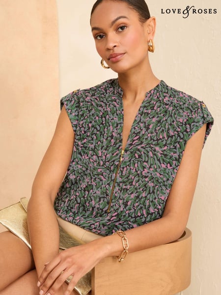 Love & Roses Khaki Green Animal Roll Sleeve Zip Top (N98492) | € 21