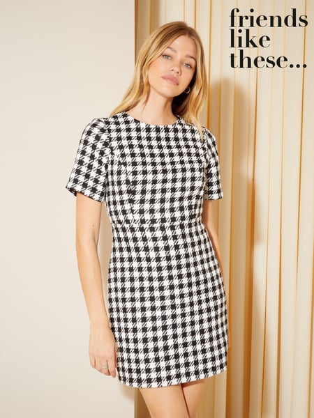 Friends Like These Black and White Short Sleeve Tailored Mini Dress (P84738) | € 15