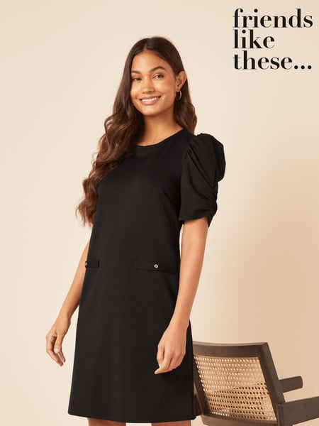 Friends Like These Black Short Puff Sleeve Round Neck Shift Dress (Q01826) | € 27
