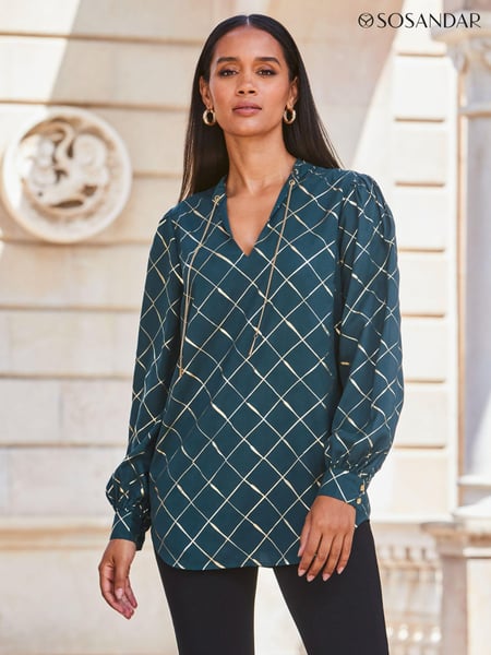 Sosandar Green Chain Lace Up Longline Blouse (Q51019) | € 43