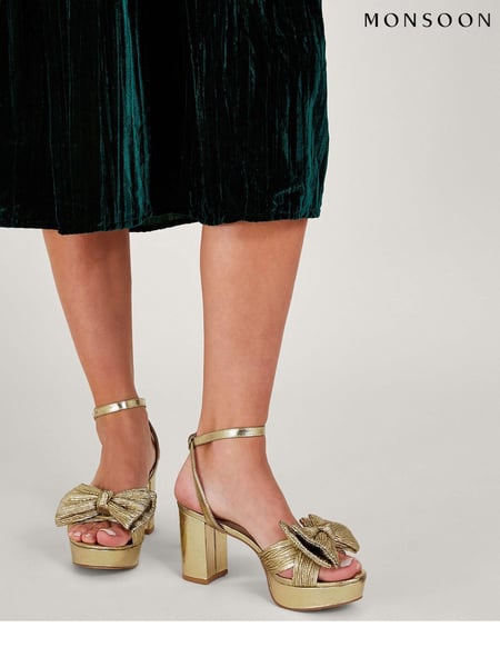 Monsoon Gold Metallic Bow Platform Heels (Q68554) | € 33