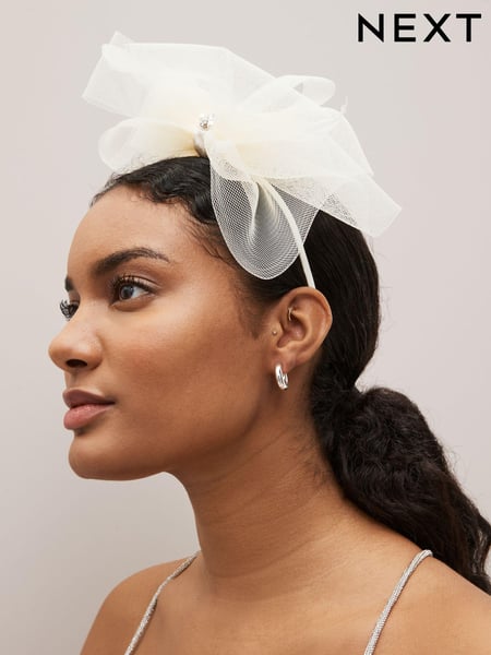 Ivory Wedding Fascinator (Q72193) | € 13